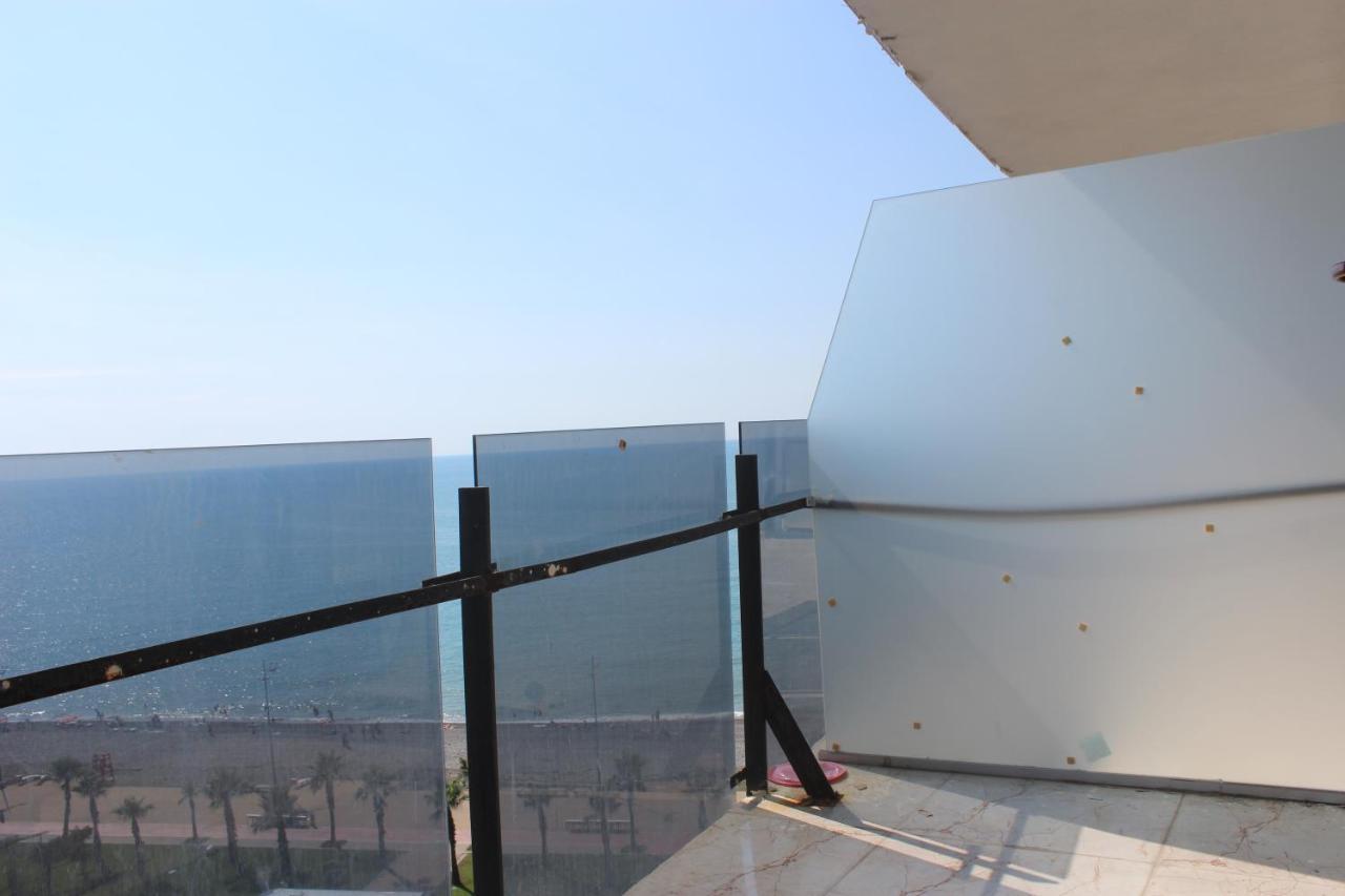 Apartment On The Back Sea Batumi Exterior foto