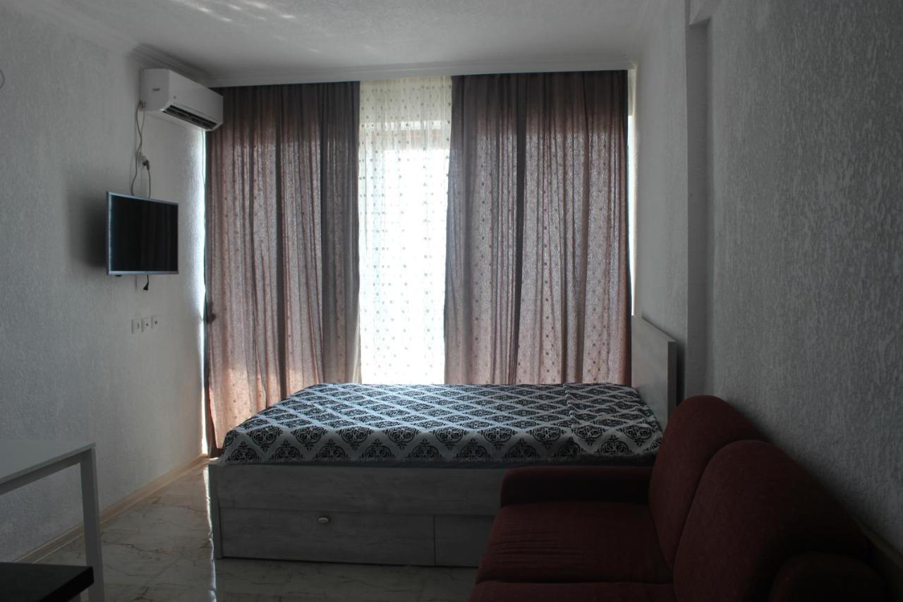 Apartment On The Back Sea Batumi Exterior foto